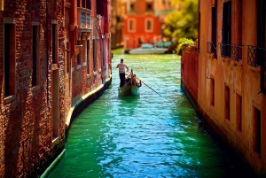Venice: City Pass with 30+ Attractions, Gondola, Guided Tour