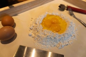 ヴェネツィア：シェフFrancescoによる料理教室と生演奏をお楽しみください