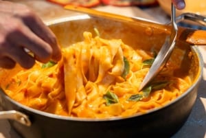 ヴェネツィア：シェフFrancescoによる料理教室と生演奏をお楽しみください