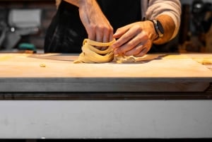 ヴェネツィア：シェフFrancescoによる料理教室と生演奏をお楽しみください