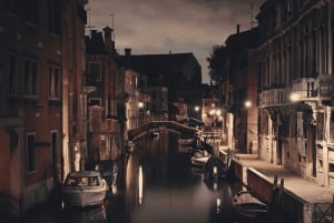 Venice: Crimes, Legends and Mysteries Tour at Sunset