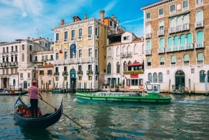 Venice: Discover the Instagramable spots with a Local