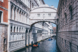Venice: Discover the Instagramable spots with a Local