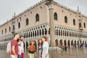 Venice : Discover Venice on hidden Gems Guided Walking Tour