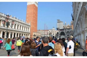 Venice : Discover Venice on hidden Gems Guided Walking Tour