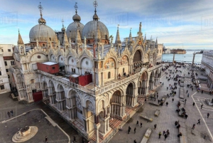 Venice : Discover Venice on hidden Gems Guided Walking Tour