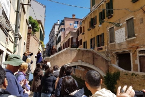 Venice : Discover Venice on hidden Gems Guided Walking Tour