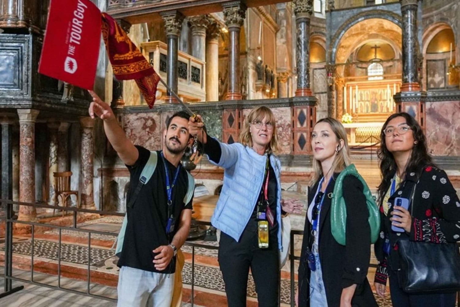 Venedig: Tur til Dogepaladset og Markuspladsen med gondoltur
