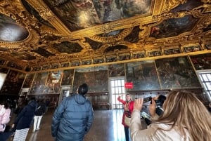 Veneza: Visita ao Palácio Ducal e a São Marcos com passeio de gôndola