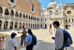 Veneza: Visita ao Palácio Ducal e a São Marcos com passeio de gôndola