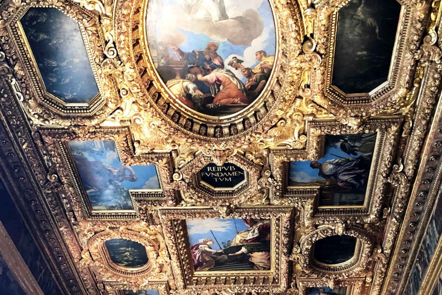 Venecia: Visita guiada del Palacio Ducal y paseo en góndola