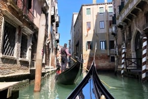 Venice: Doge's Palace Guided-Tour & Gondola Ride