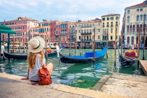 Venice: Doge's Palace Guided Tour with Gondola Ride