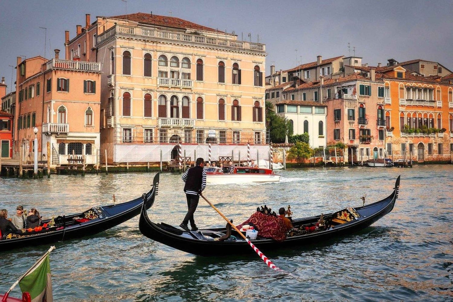 Venise : Visite guidée du Palais des Doges avec promenade en gondole en option
