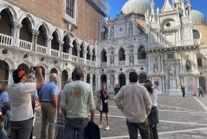 Venise : Visite guidée du Palais des Doges avec promenade en gondole en option