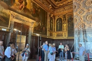 Venise : Visite guidée du Palais des Doges avec promenade en gondole en option