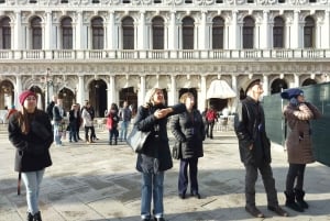 Venise : Visite guidée du Palais des Doges avec promenade en gondole en option