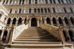 Venice: Doges Palace, Prison, and Secret Passageways Tour