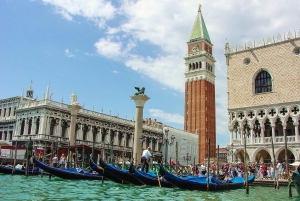 Veneza: Palácio Ducal com Basílica de São Marcos e Gôndolas