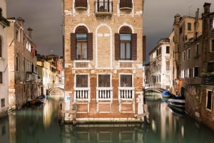 Venice: Enchanting Evening Tour