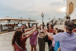 Wenecja: wieczorna wycieczka po cicchetti i winie z obfitymi degustacjami