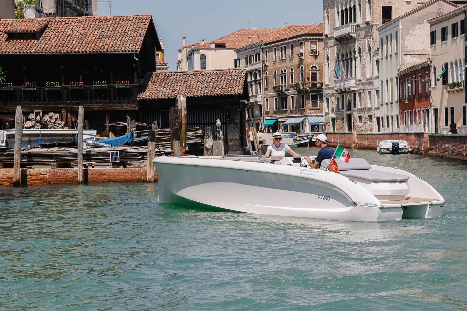 Venice: Explore Venice on Electric Boat