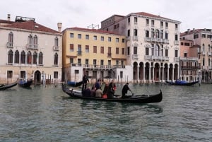 Venice: Fish Market Shopping Walking Tour & Home Cooked Meal