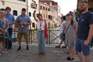 Venice: Food Tasting Tour with Cicchetti Dishes and Wine