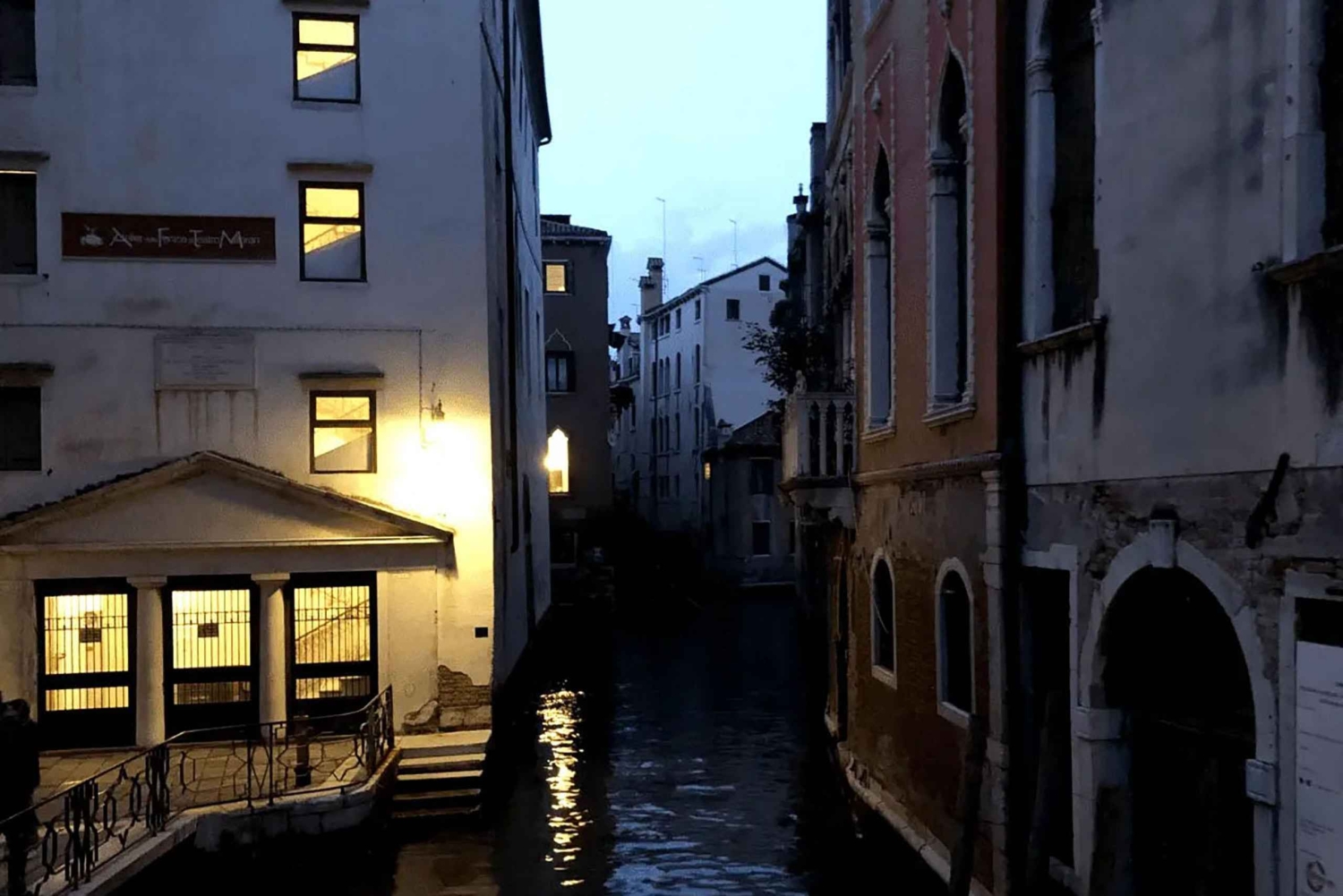 Venice Ghost Tour: Explore Haunted Legends & Ancient Ruin