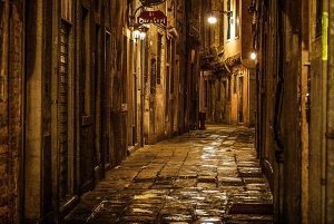 Venice Ghost Tour: Explore Haunted Legends & Ancient Ruin