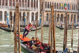 Venice: Gondola Ride Along Grand Canal and Hidden Corners