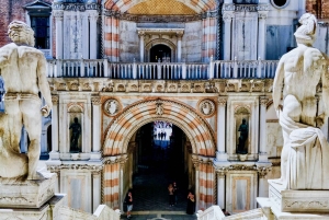 Venedig: Gondelfahrt und Skip the Line Doge's Palace Tour