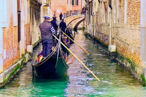 Venedig: Gondelfahrt und Skip the Line Doge's Palace Tour