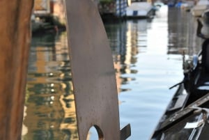 VENECIA: Paseo en góndola con guía local