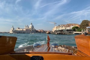 Venice: Grand Canal, Murano and Burano Half-Day Boat Tour