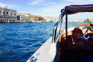 Venedig: Private Bootsfahrt auf dem Canal Grande