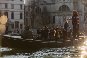 Venice: Grand Canal Private Gondola Ride and Serenade