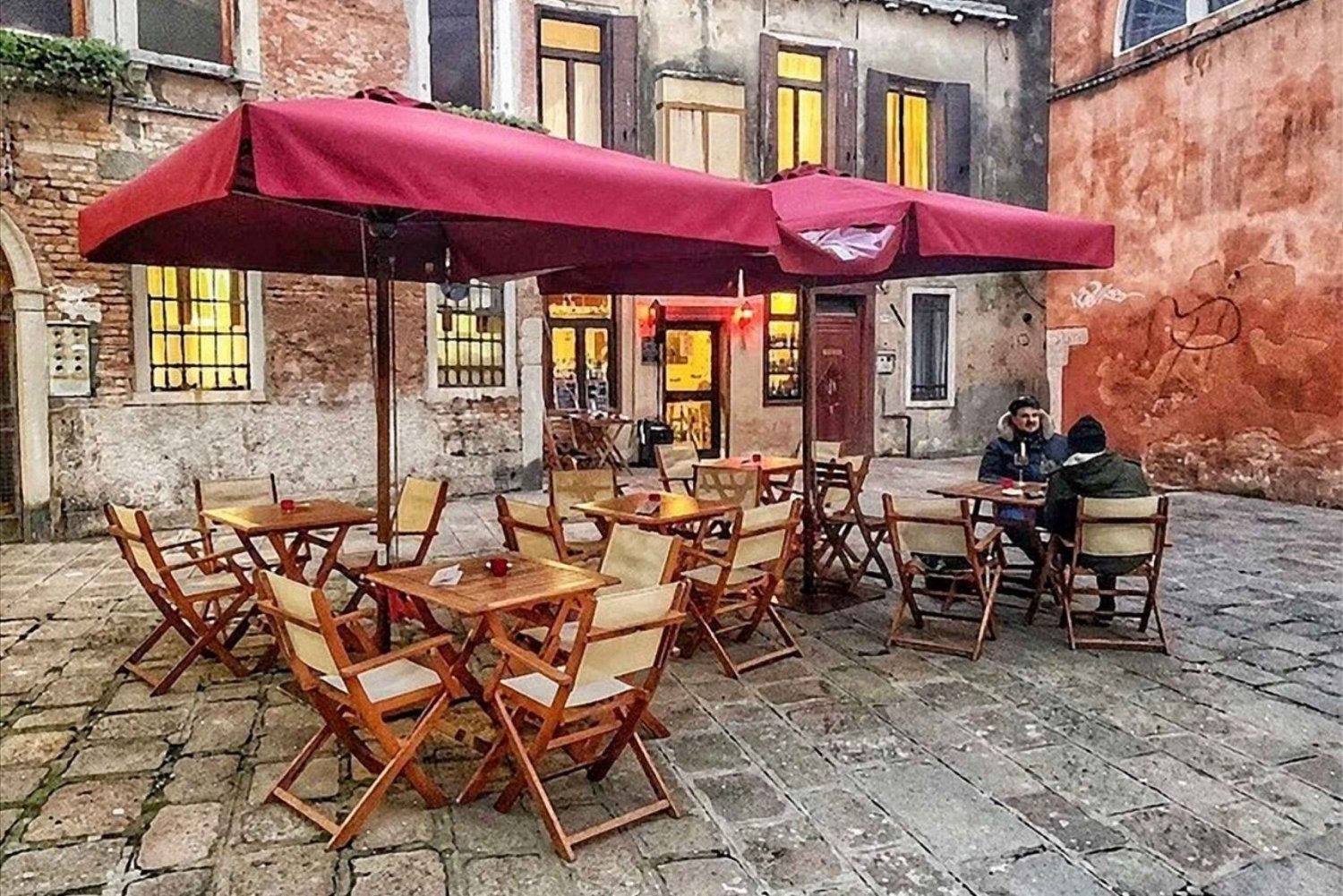 Venezia: tour guidato dei bar e cibo con degustazione