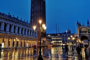 Venice: Guided Night Walking Tour & Saint Mark's Basilica