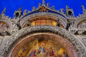 Venice: Guided Night Walking Tour & Saint Mark's Basilica