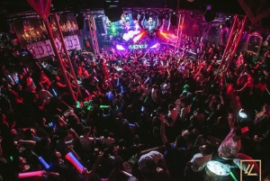 Venice: Guided Pub Crawl with VIP Entry and Free Shots