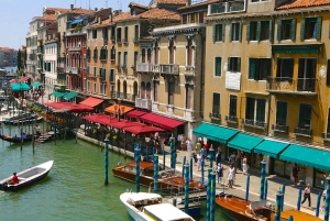 Venice: Guided Walking Tour and Gondola Ride