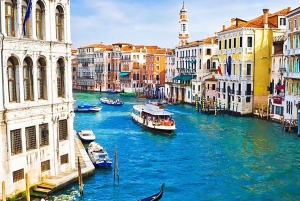 Venice: Guided Walking Tour and Gondola Ride