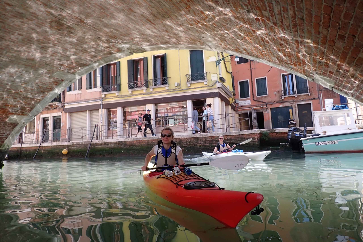 Veneza: Passeio de caiaque pelas joias escondidas do canal com guia certificado
