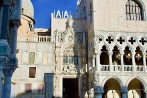 Venice in a Day: City Sightseeing Tour by Land & Water