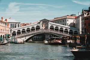 Venice: independent walking tour with an audio guide