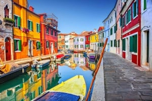 Venice Islands: Murano Glass & Burano Colors Guided Visit