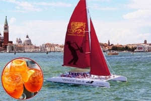 Venedig: Katamarankryssning i lagunen med musik och drinkar
