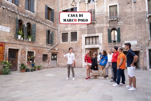 Venice: Medieval Guided Walking Tour & History Gallery Visit