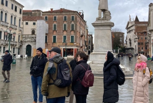 Venice: Early Morning Walking Tour with a Local Guide